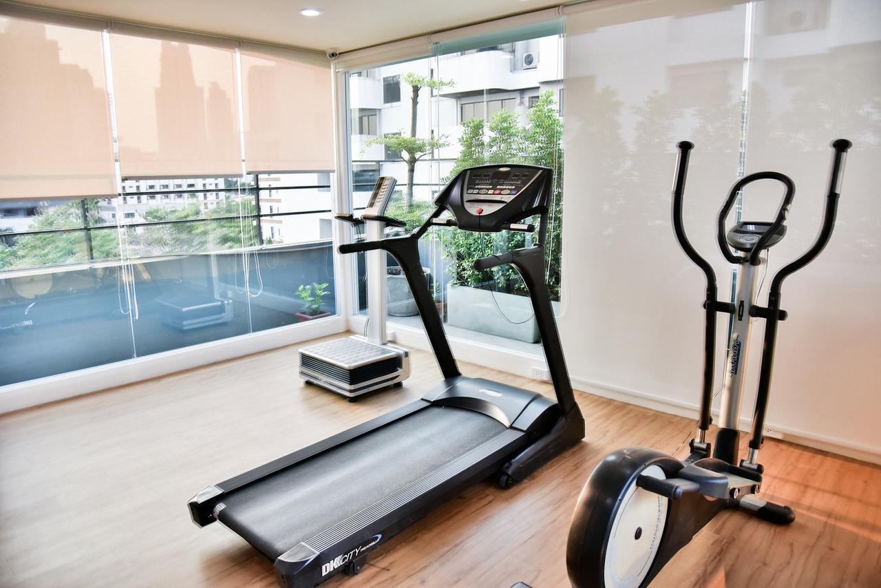 The Kaze 34 Hotel And Serviced Residence Банкок Екстериор снимка