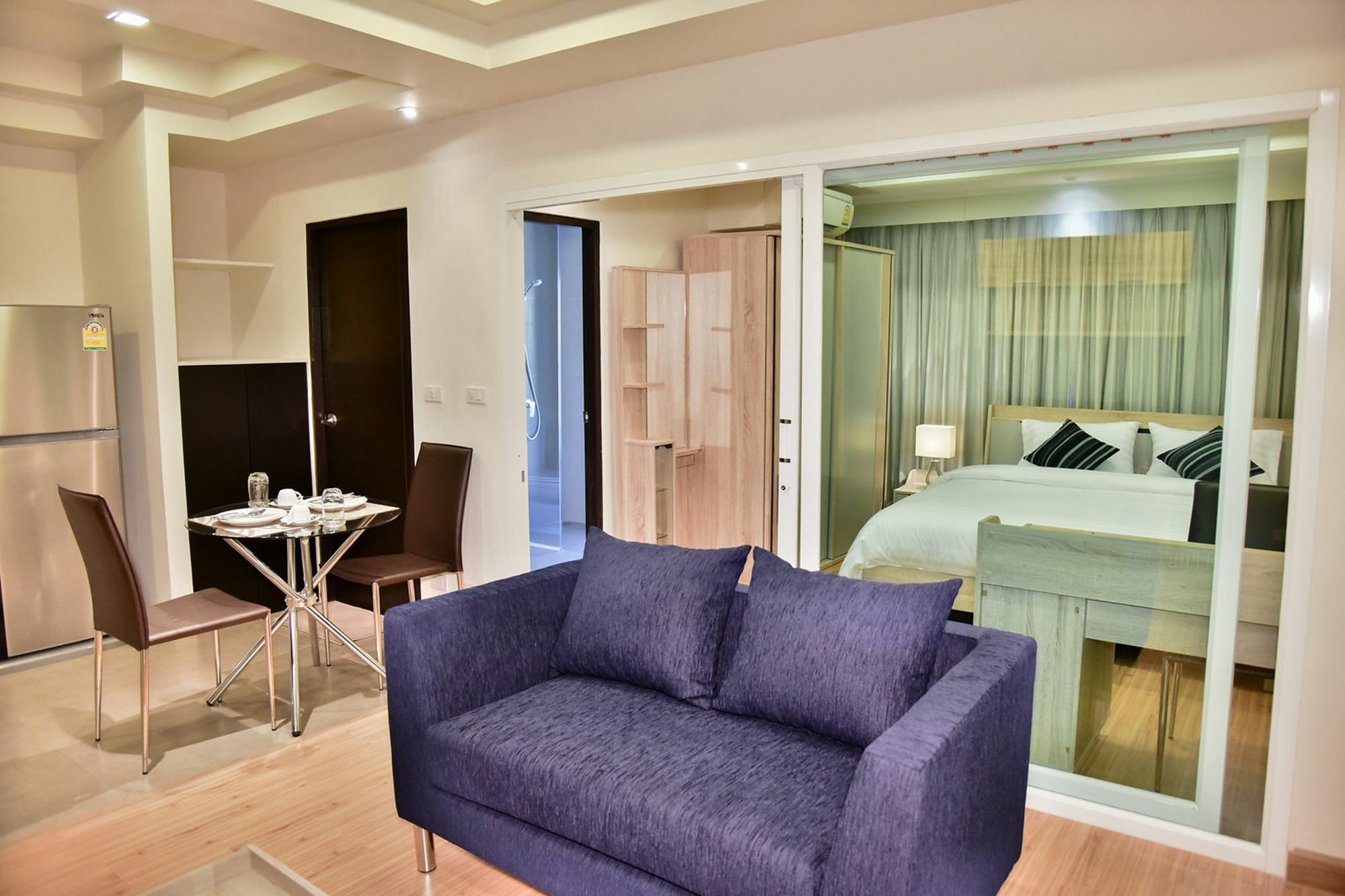 The Kaze 34 Hotel And Serviced Residence Банкок Екстериор снимка